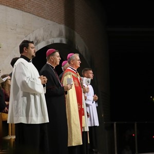 Nadbiskup Kutleša predvodio Službu svjetla na 300. Zavjetnom hodočašću vjernika grada Zagreba